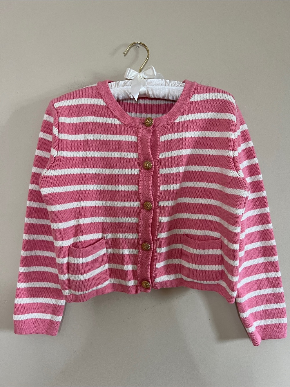 🌸👛🩰🐹Pink and White Striped Cropped Knit Cardigan Sweater